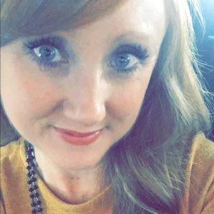 Meet your Posher, Leslie